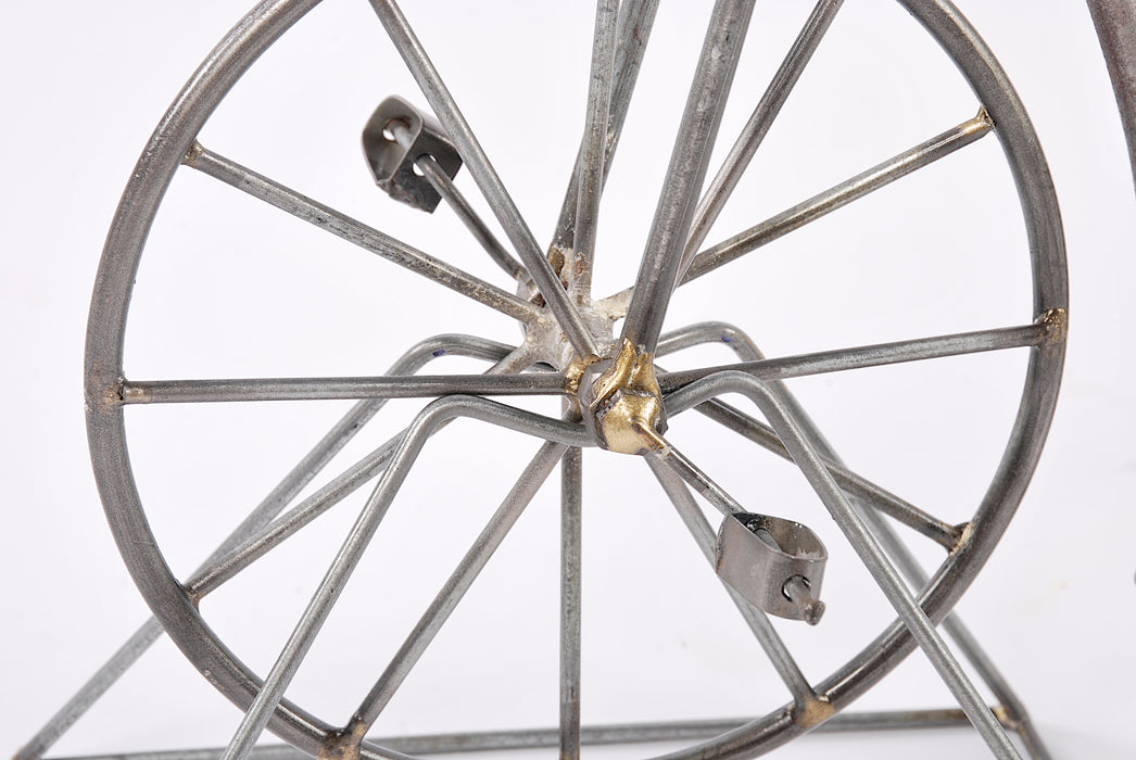 biciclo d'epoca ruota grande