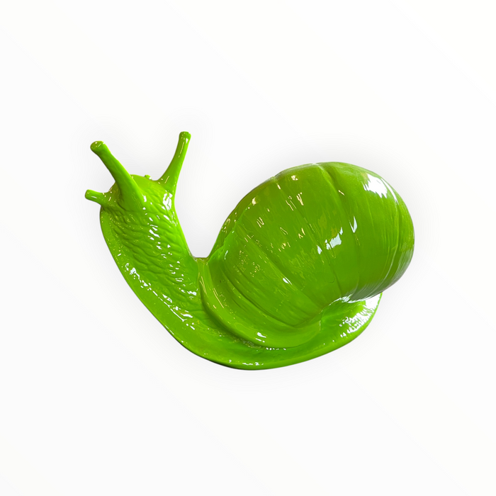 statua lumaca in vetroresina verde lucido