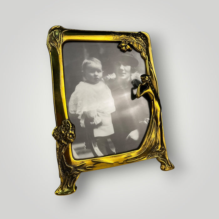 Cornice Portafoto Liberty in Ottone con Figura Femminile