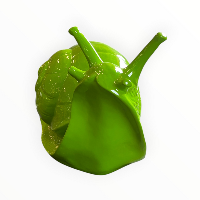 statua lumaca in vetroresina verde lucido