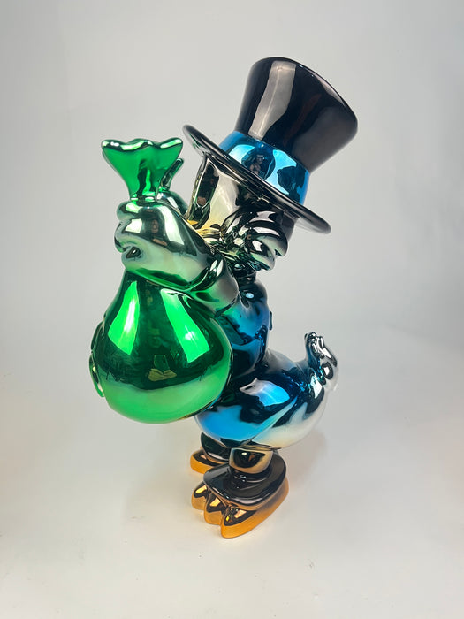 Statua Pop Art “Paperone con Sacchi di Denaro” – Effetto Specchio Verde e Oro